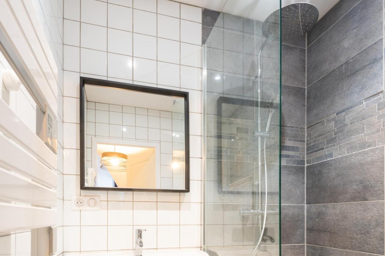 Appartement Coeur De Ville - Au Calme - Wifi - Four, Lave-Seche Linge Pau Bagian luar foto