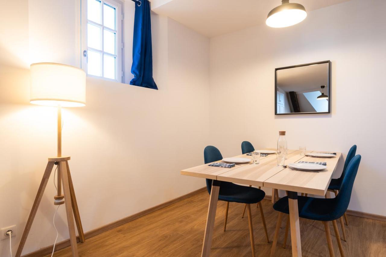 Appartement Coeur De Ville - Au Calme - Wifi - Four, Lave-Seche Linge Pau Bagian luar foto