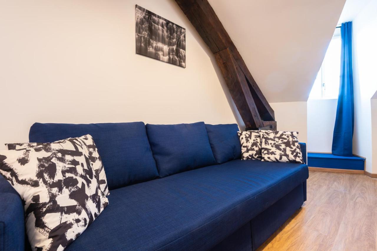 Appartement Coeur De Ville - Au Calme - Wifi - Four, Lave-Seche Linge Pau Bagian luar foto